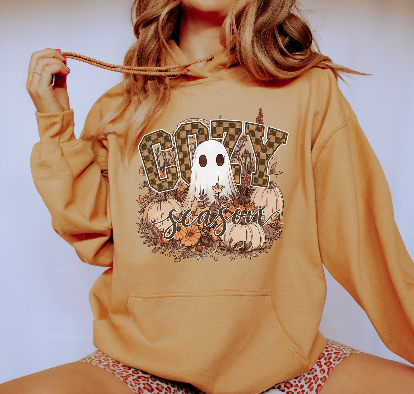COZY SEASON - HOODIE