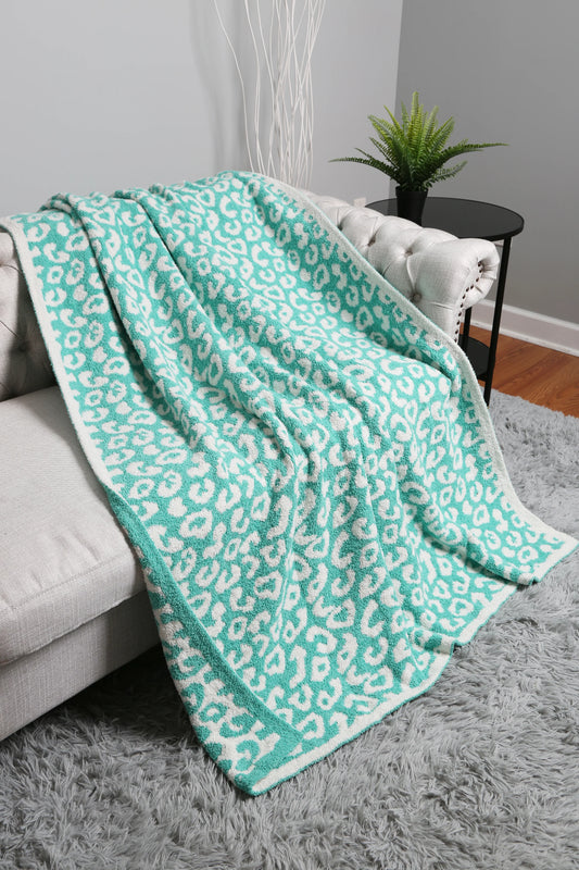 Cheetah Luxury Soft Throw Blanket - Mint