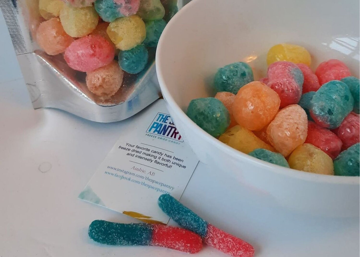 Freeze Dried Candy - Sour Worm Bites
